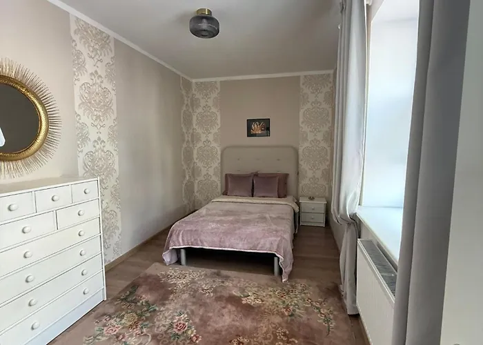 Nikolai 9-3 דירה *